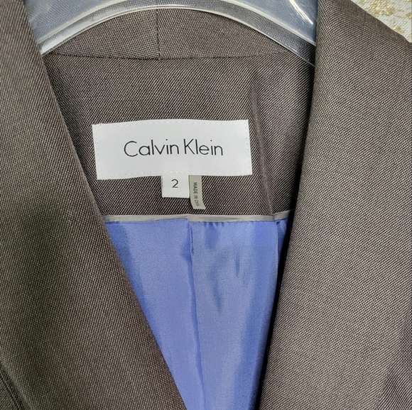 Calvin Klien Gray Blazer Skirt set size 2 - Picture 2 of 11